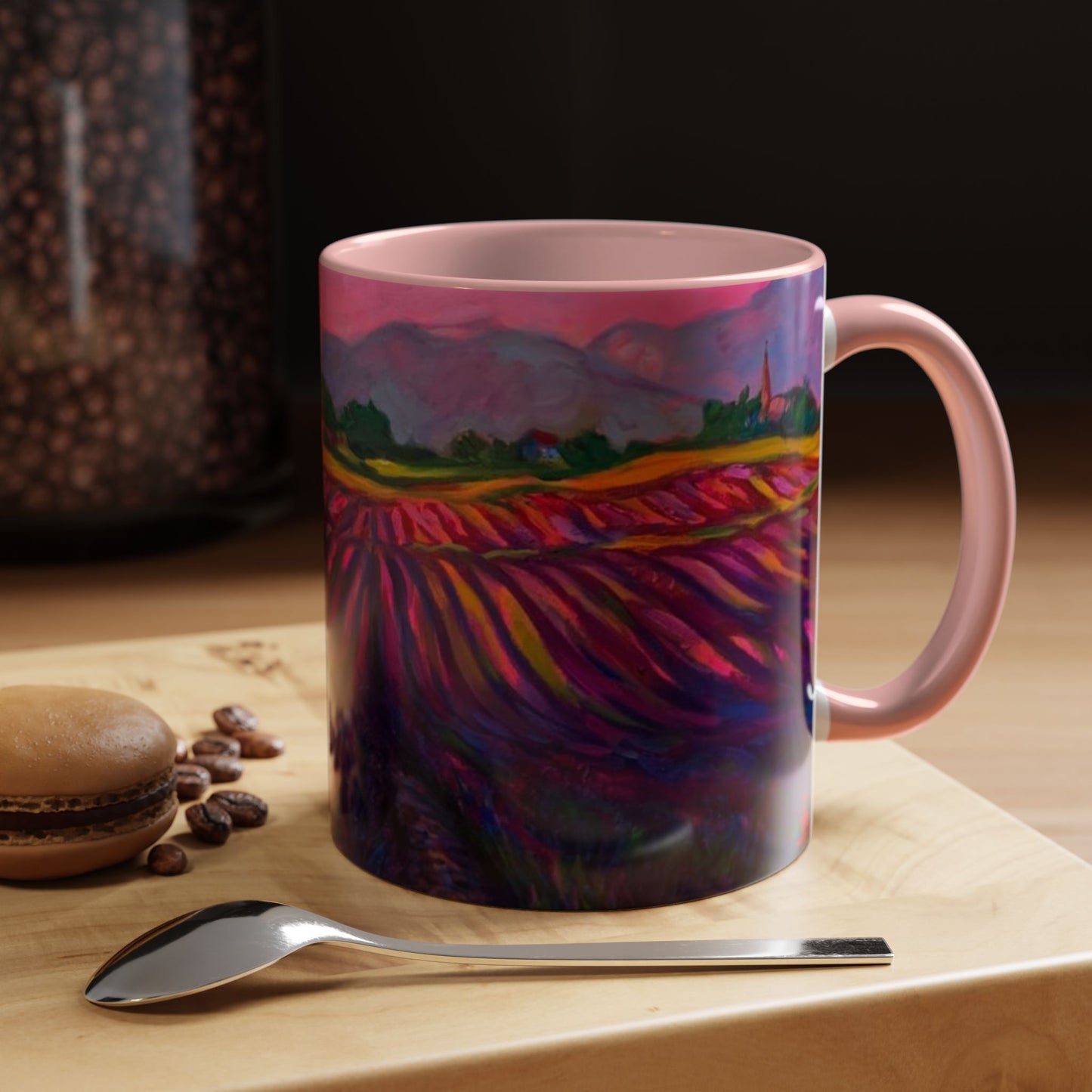 Kaffeetasse mit Lavendelfeld-Motiv – Lebendige Sonnenuntergangslandschaft, 325 ml