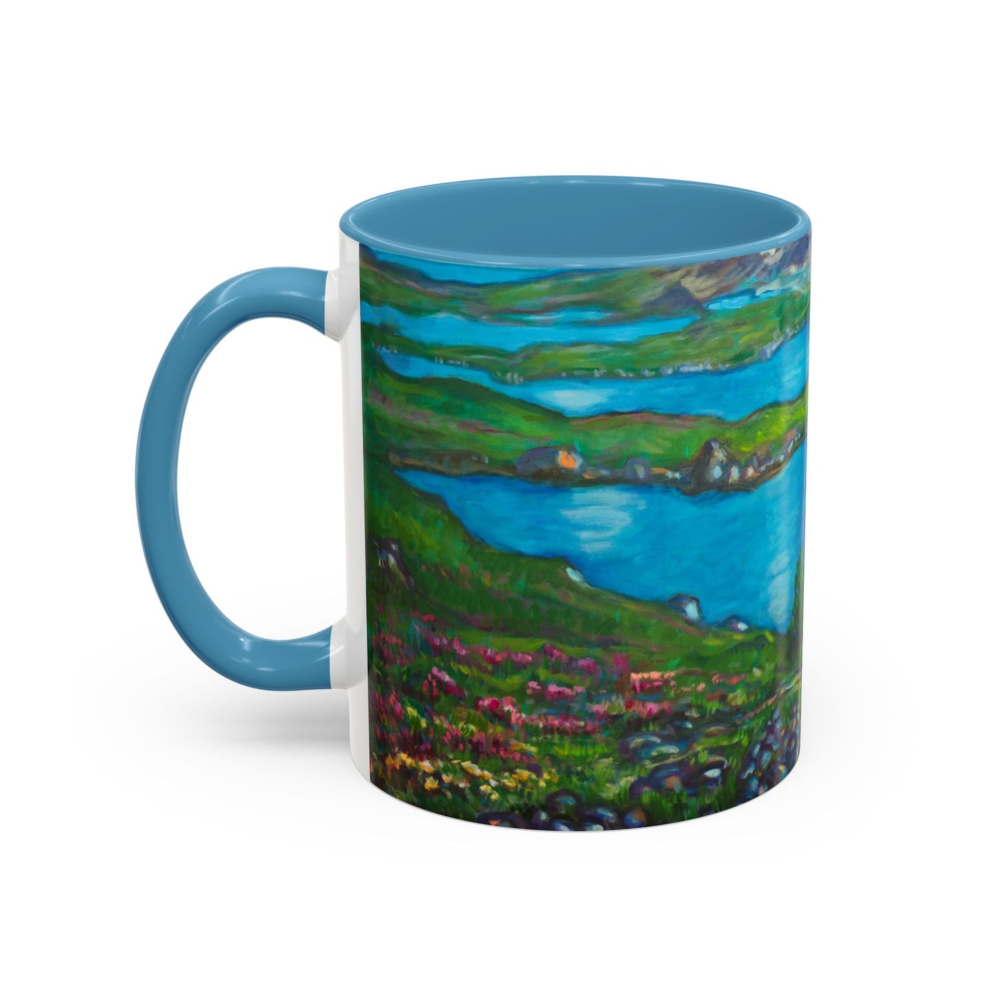 Kaffeetasse „Malerische Seenlandschaft“ – Keramiktasse mit blauem Akzent