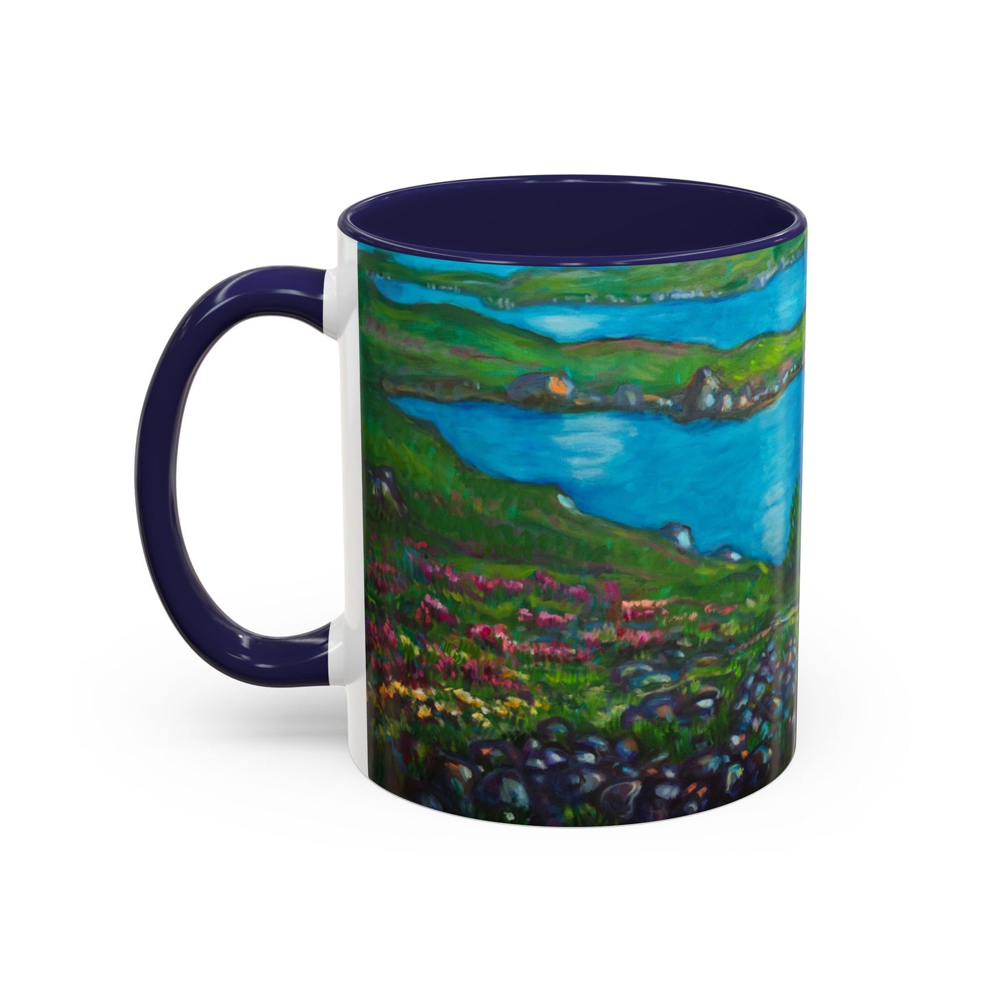 Kaffeetasse mit malerischem Seemotiv – blaue Innenseite