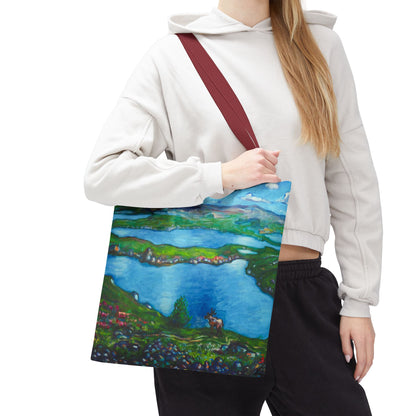 Stofftasche mit malerischer Seenlandschaft – Handbemalte Strandtasche mit Küstenkunst