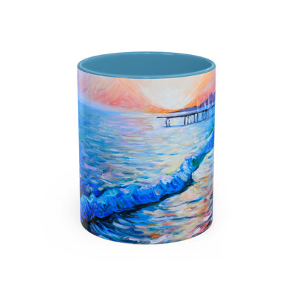 Kaffeetasse „Sonnenaufgang an der Küste“ – Tasse mit Meerespier-Motiv (325 ml)