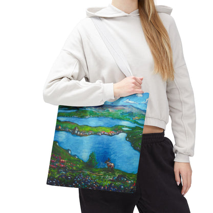 Stofftasche mit malerischer Seenlandschaft – Handbemalte Strandtasche mit Küstenkunst