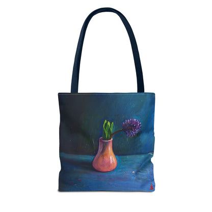 Florale Stillleben-Einkaufstasche – Malereische Vase & Lila Blüte AOP