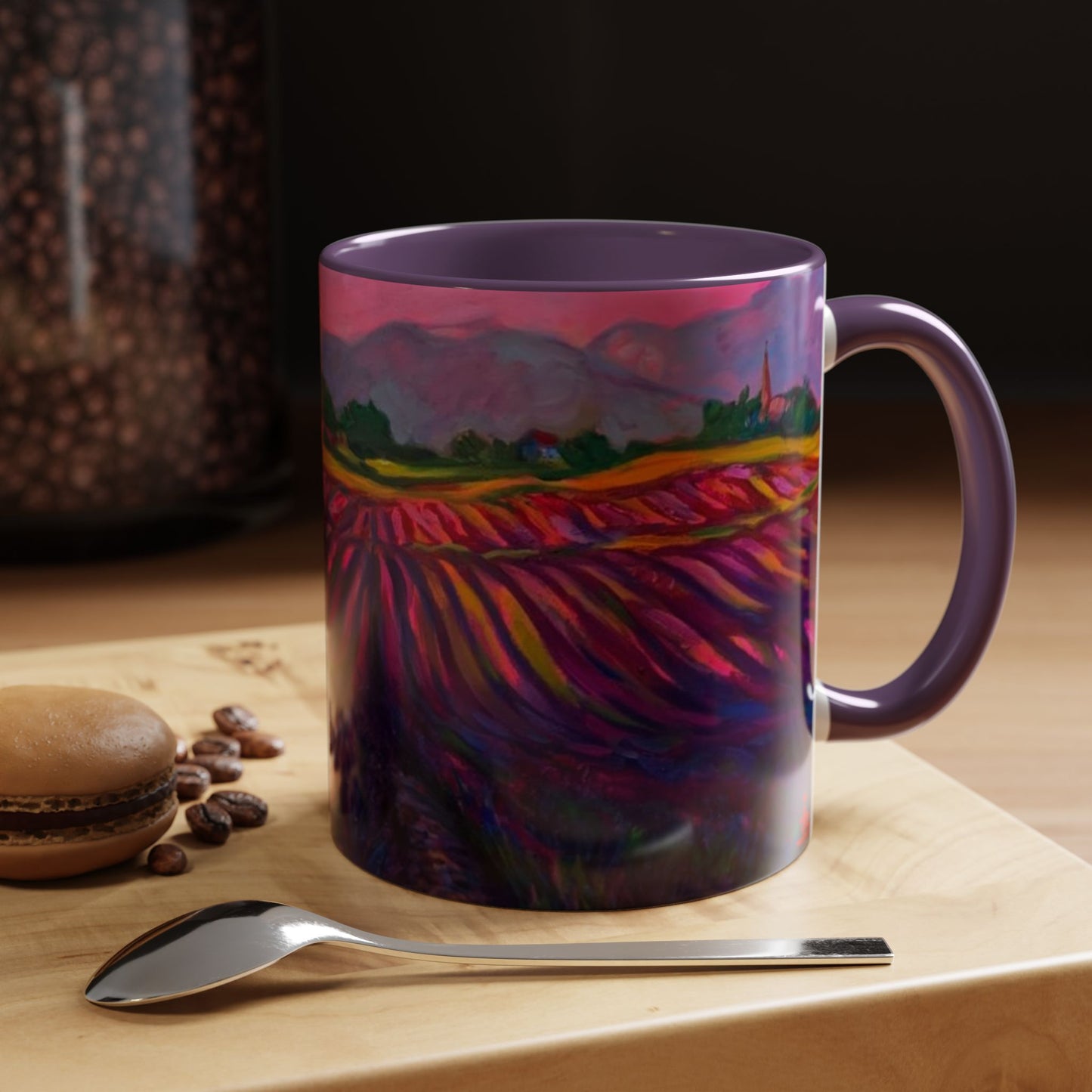 Kaffeetasse mit Lavendelfeld-Motiv – Lebendige Sonnenuntergangslandschaft, 325 ml