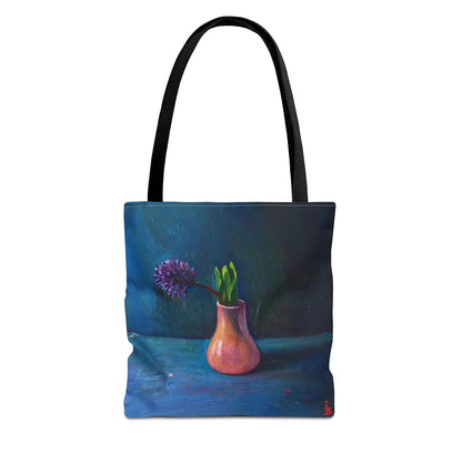 Florale Stillleben-Einkaufstasche – Malereische Vase & Lila Blüte AOP